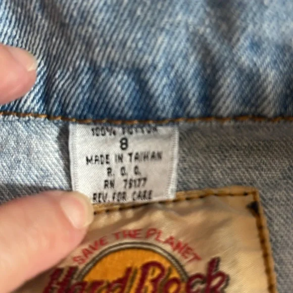 Hard Rock Cafe New York vintage blue jean jacket. Size 8